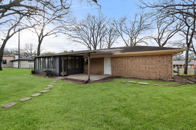 912 Northwood Boulevard, Corsicana, TX 75110