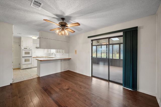 912 Northwood Boulevard, Corsicana, TX 75110