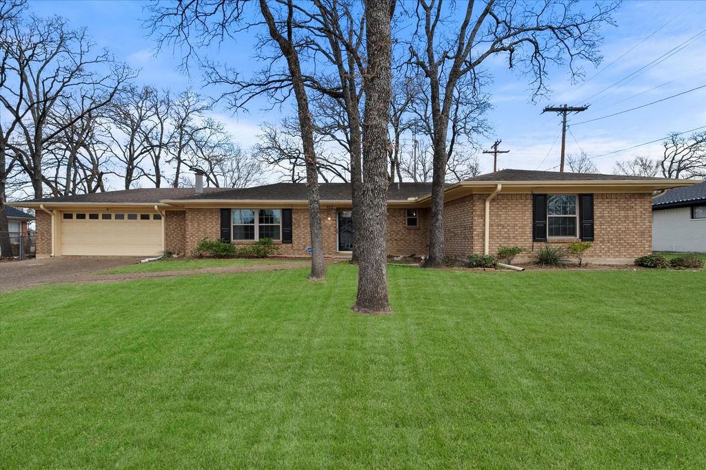 912 Northwood Boulevard, Corsicana, TX 75110