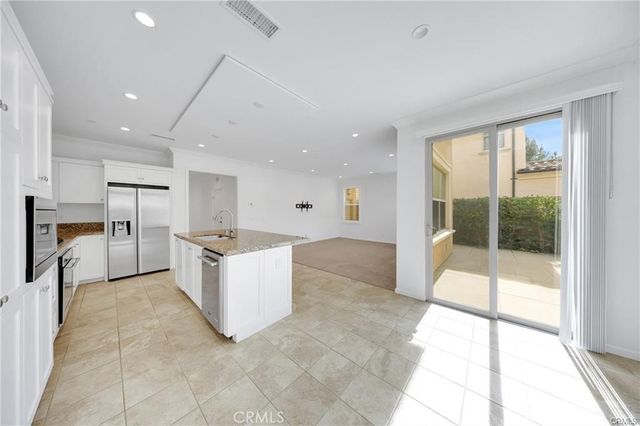 126 Gulfstream, Irvine, CA 92620