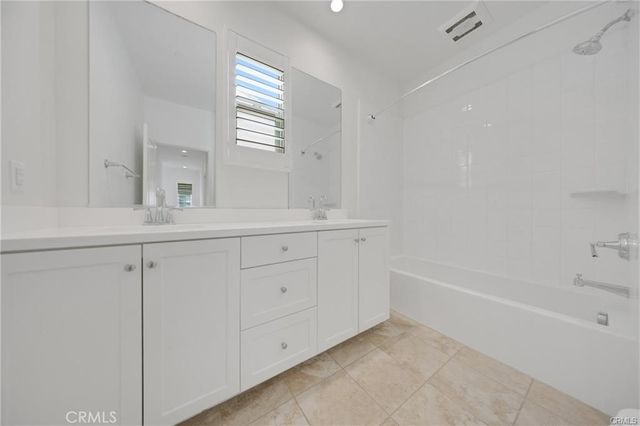 126 Gulfstream, Irvine, CA 92620
