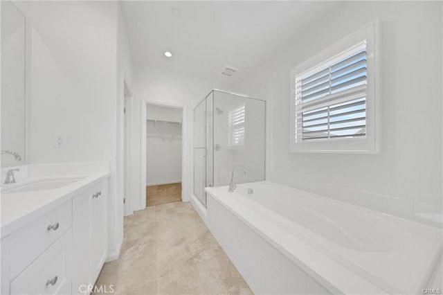 126 Gulfstream, Irvine, CA 92620