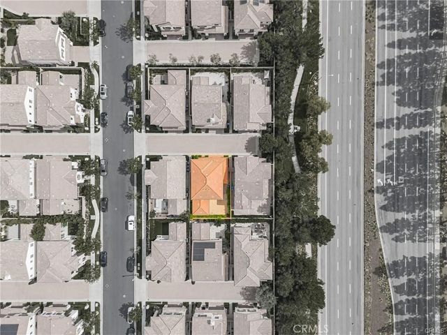 126 Gulfstream, Irvine, CA 92620