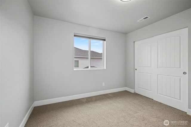 207 Fielding Street NE, Orting, WA 98360