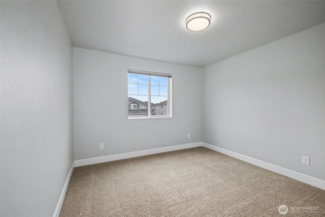 207 Fielding Street NE, Orting, WA 98360