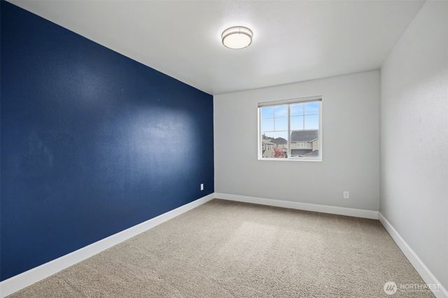 207 Fielding Street NE, Orting, WA 98360