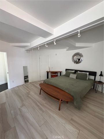 10051 Westwanda Drive, Beverly Hills, CA 90210
