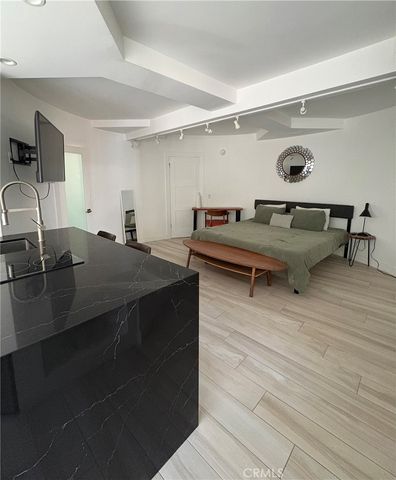 10051 Westwanda Drive, Beverly Hills, CA 90210