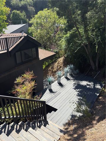 10051 Westwanda Drive, Beverly Hills, CA 90210