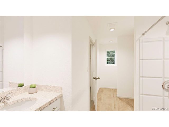 10127 Scranton Ct, Commerce City, CO 80022