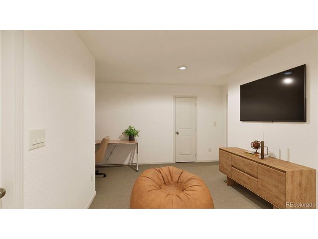 10127 Scranton Ct, Commerce City, CO 80022