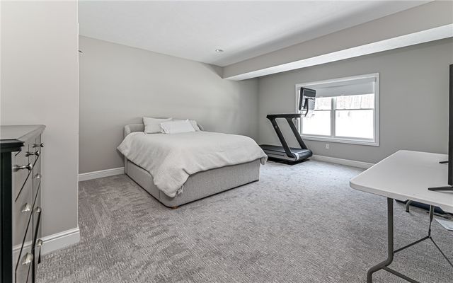 307 Azalea Ln, Marshall, PA 15090