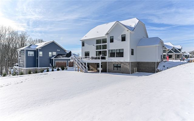 307 Azalea Ln, Marshall, PA 15090