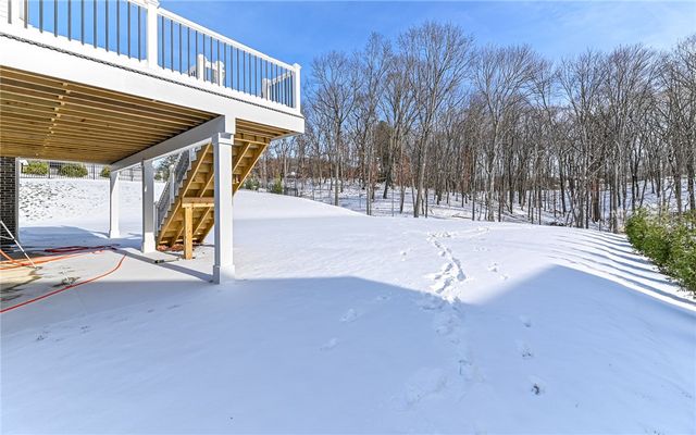 307 Azalea Ln, Marshall, PA 15090