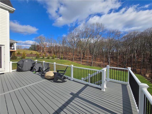307 Azalea Ln, Marshall, PA 15090