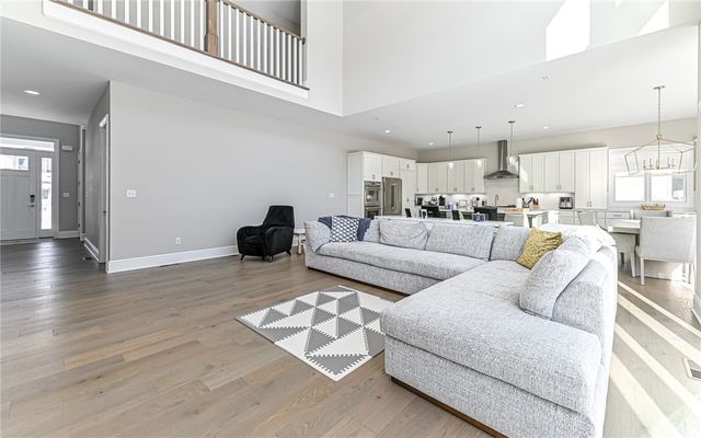 307 Azalea Ln, Marshall, PA 15090