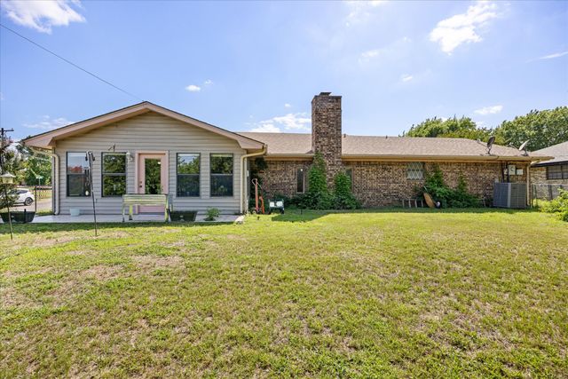 501 Moonlight Trail, Stephenville, TX 76401