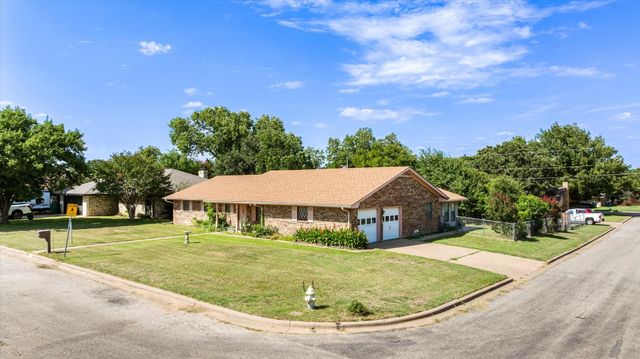 501 Moonlight Trail, Stephenville, TX 76401