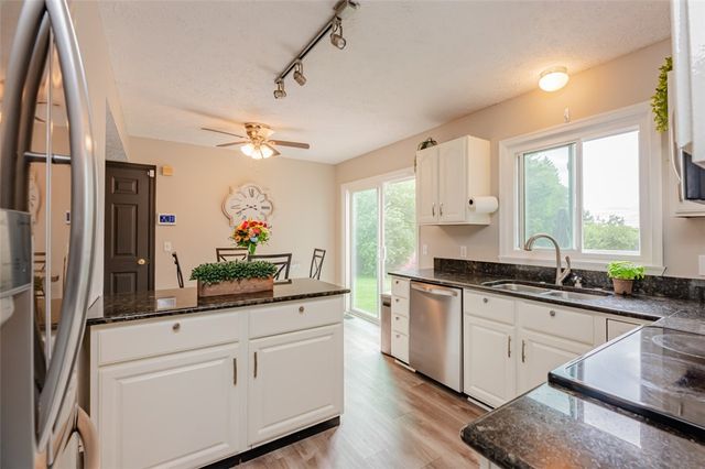 10 Constitution Circle, Chili, NY 14624