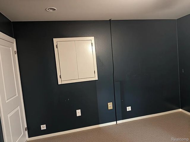 8131 Marian Street, Warren, MI 48093