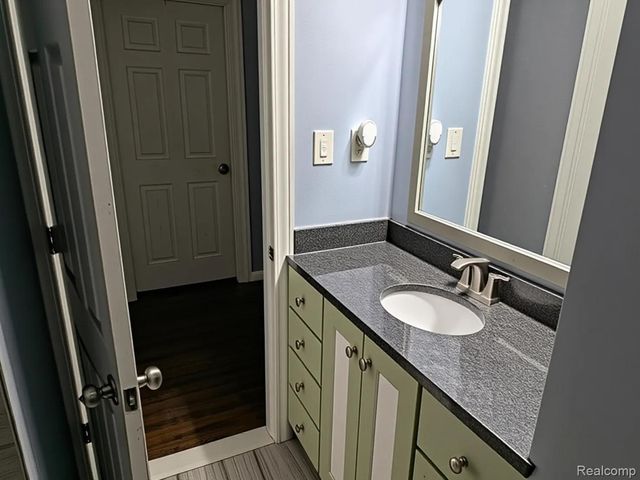 8131 Marian Street, Warren, MI 48093