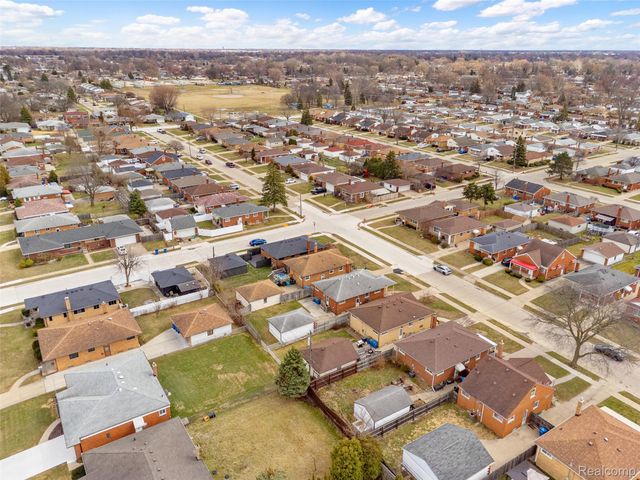 8131 Marian Street, Warren, MI 48093