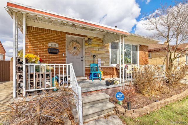 8131 Marian Street, Warren, MI 48093