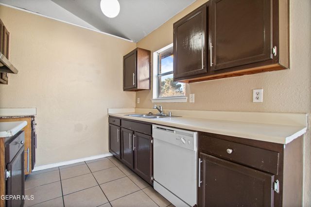 11847 STEPHANIE Drive, El Paso, TX 79936