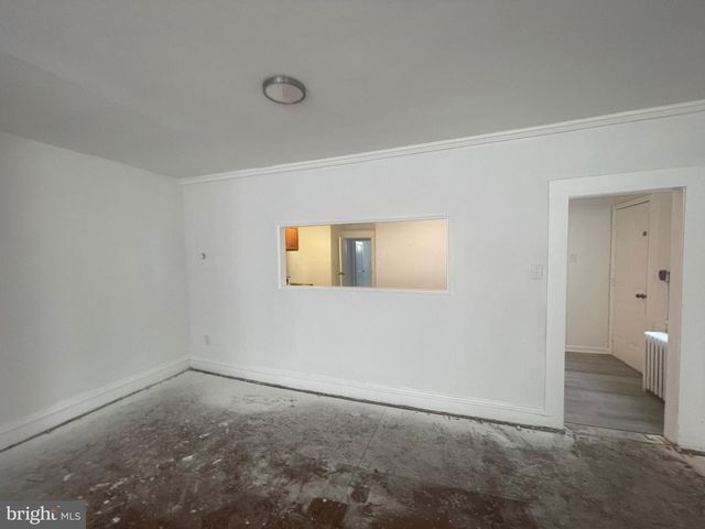 2001 N 52ND ST, Philadelphia, PA 19131