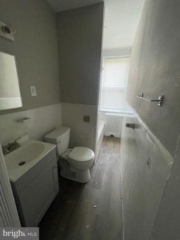 2001 N 52ND ST, Philadelphia, PA 19131