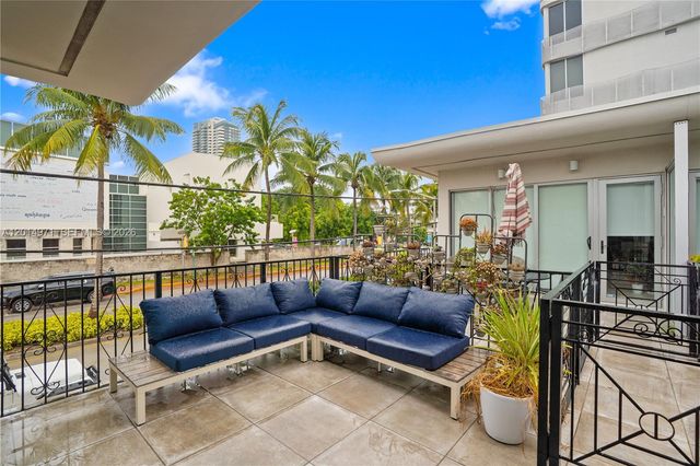 2130 Park Ave TH10, Miami Beach, FL 33139