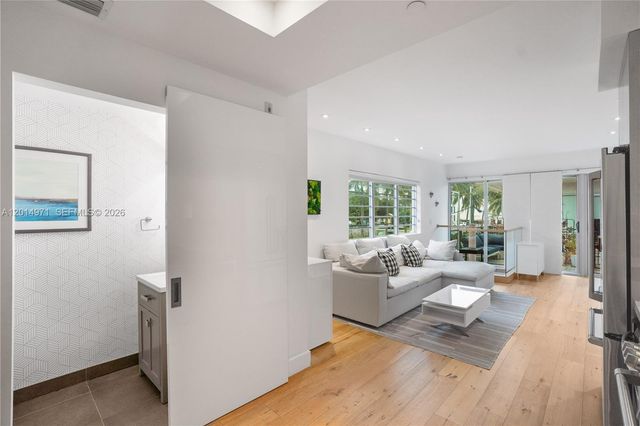 2130 Park Ave TH10, Miami Beach, FL 33139