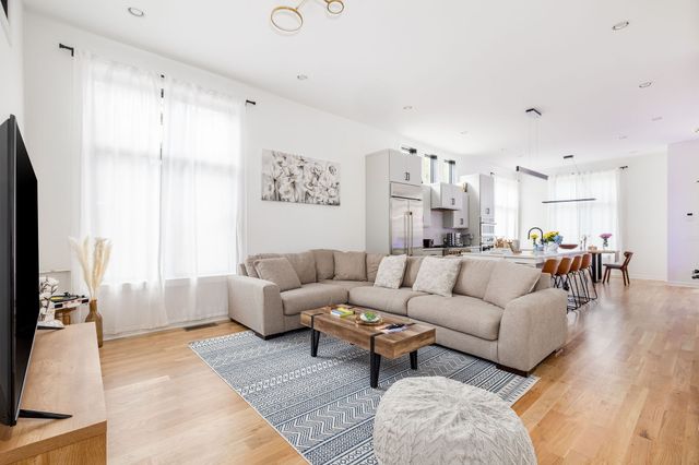 1511 16th Ave S Unit E, Nashville, TN 37212