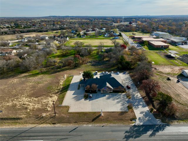 111 N Stadium Drive, Alvord, TX 76225