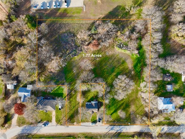 111 N Stadium Drive, Alvord, TX 76225