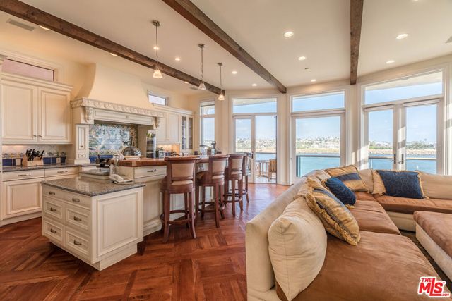 119 Via Marina, Marina Del Rey, CA 90292