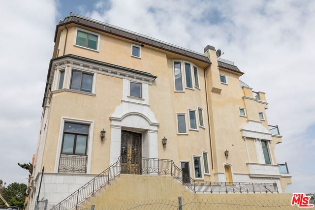 119 Via Marina, Marina Del Rey, CA 90292