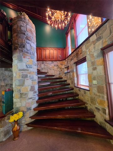 10163 SAMPSON Road, Erie, PA 16509