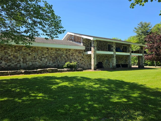 10163 SAMPSON Road, Erie, PA 16509