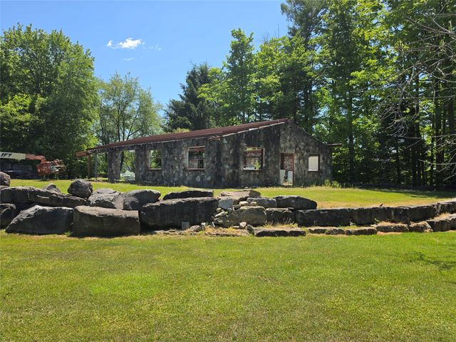 10163 SAMPSON Road, Erie, PA 16509