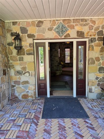 10163 SAMPSON Road, Erie, PA 16509