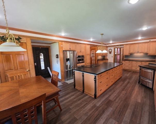 10163 SAMPSON Road, Erie, PA 16509