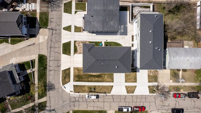 49 Howard Avenue 1, Grand Haven, MI 49517
