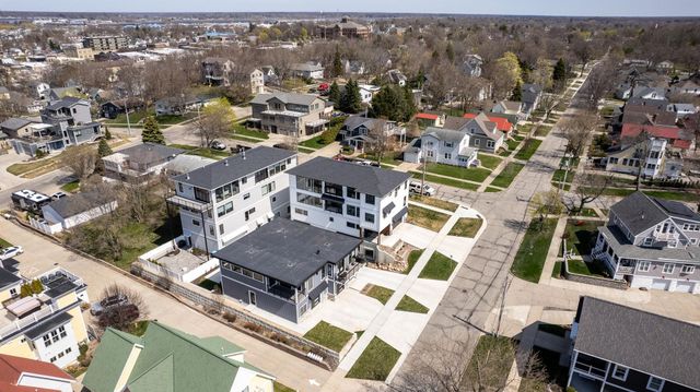 49 Howard Avenue 1, Grand Haven, MI 49517