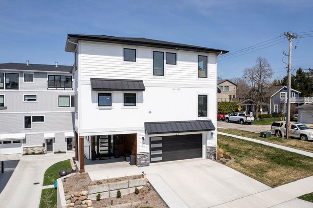49 Howard Avenue 1, Grand Haven, MI 49517