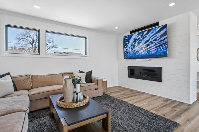 49 Howard Avenue 1, Grand Haven, MI 49517