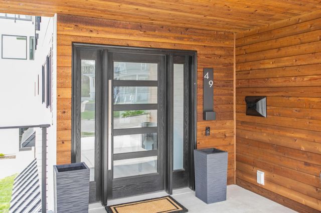 49 Howard Avenue 1, Grand Haven, MI 49517
