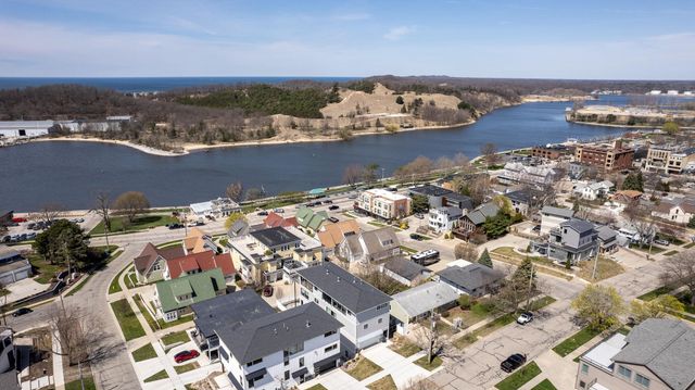 49 Howard Avenue 1, Grand Haven, MI 49517
