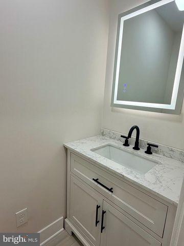 31 BERKLEY RD, Broomall, PA 19008