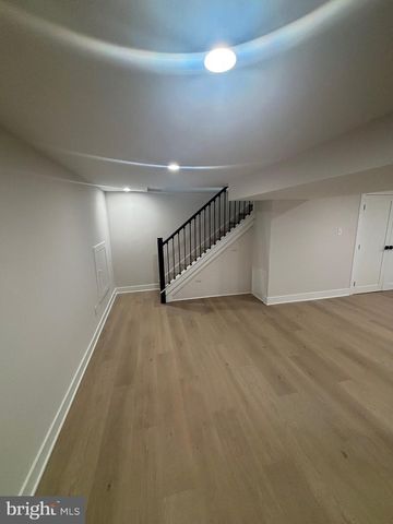 31 BERKLEY RD, Broomall, PA 19008